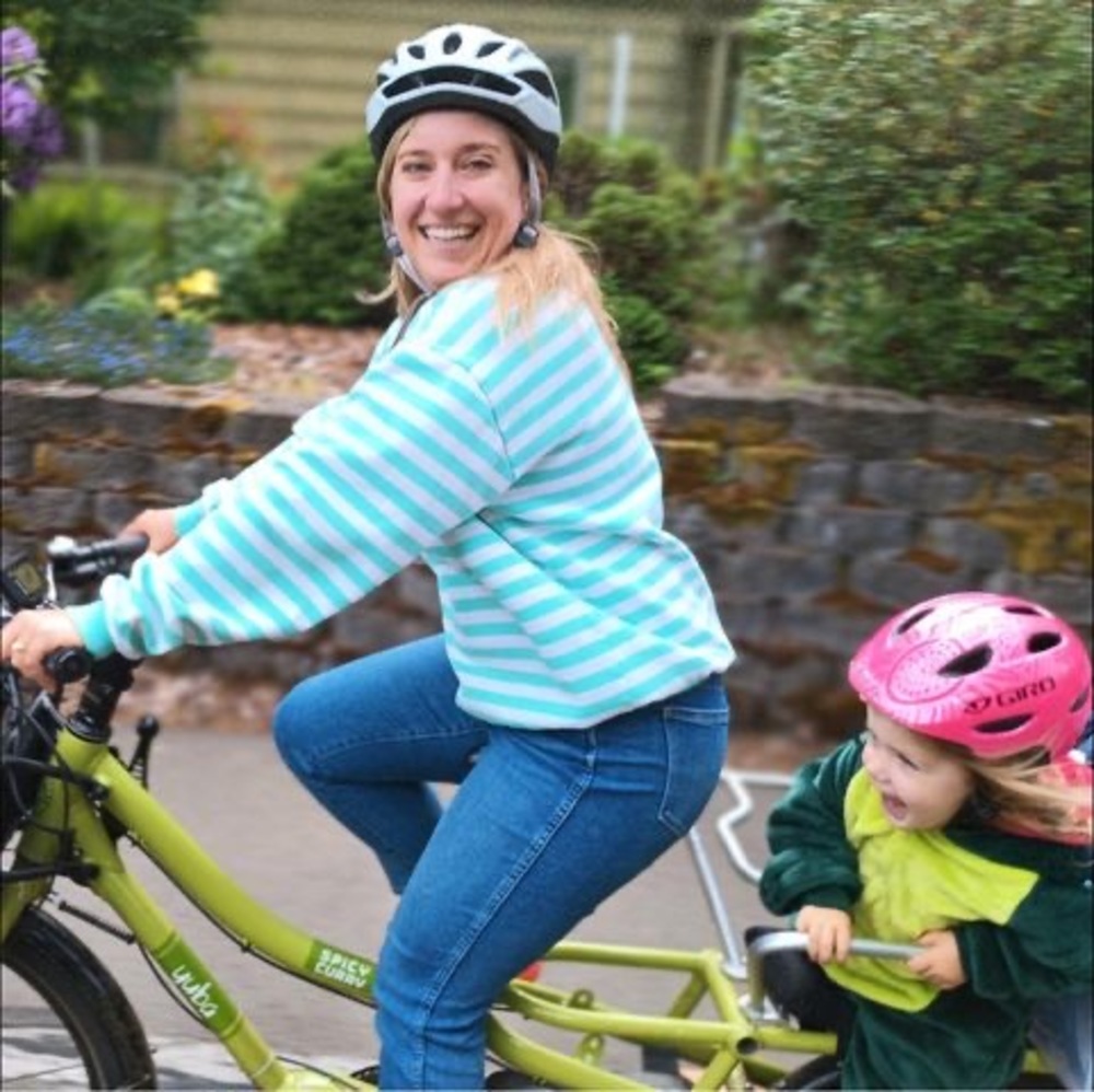 Meet your Posher, Elena